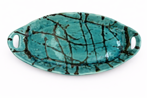 ΟΒΑΛ ΠΙΑΤΕΛΑ ΤΥΡΚΟΥΑΖ ΜΕ ΜΑΥΡΕΣ ΠΙΤΣΙΛΙΕΣ